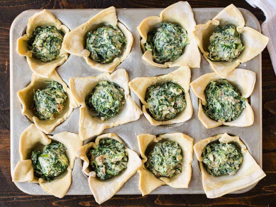 Vegetarian pie - Spinach, feta & potato pie & egg